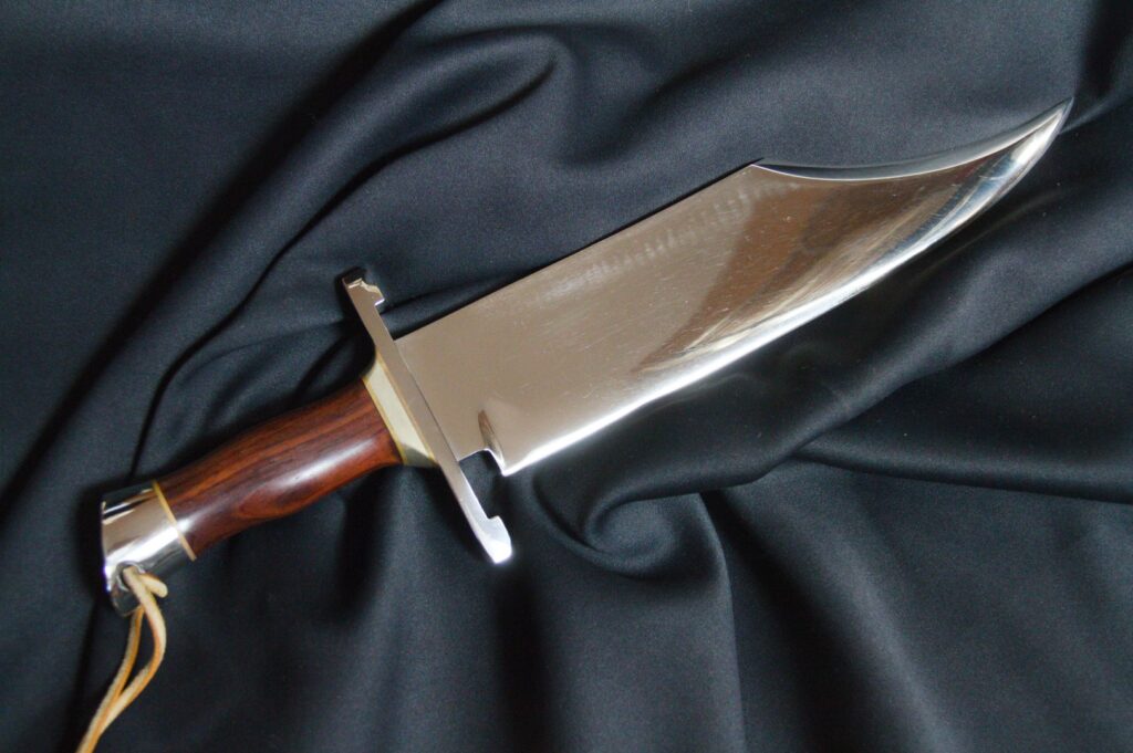 Hibben Southern Bowie