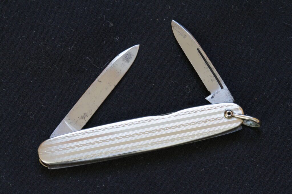 Art Deco Folder EDC