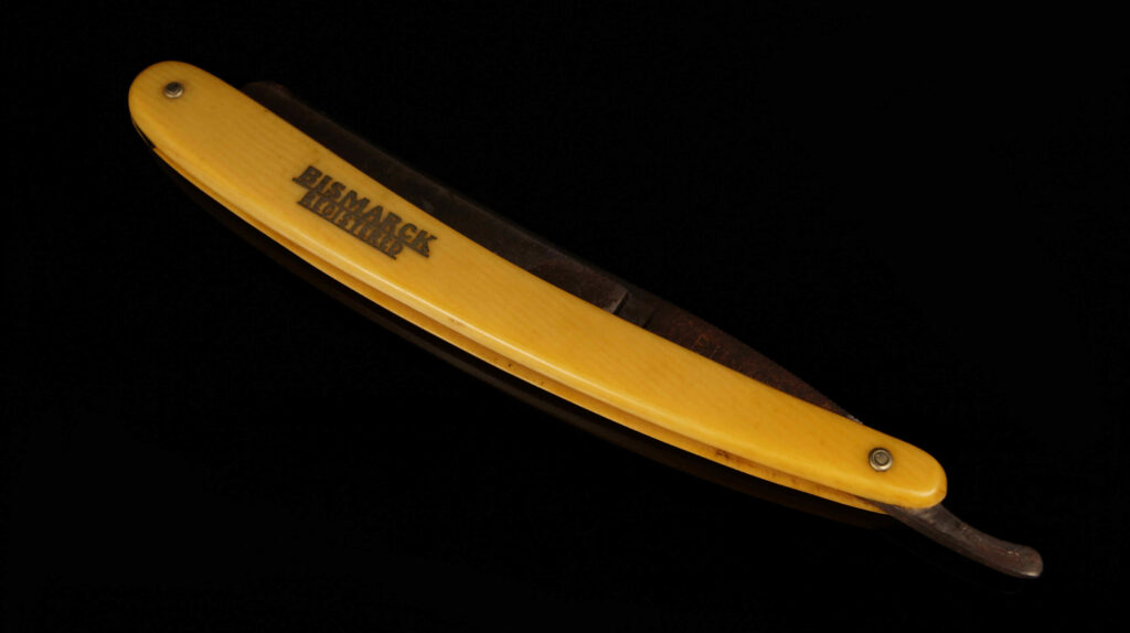 Antique Bismarck Registered Straight Razor – Solingen German Steel with Original Box