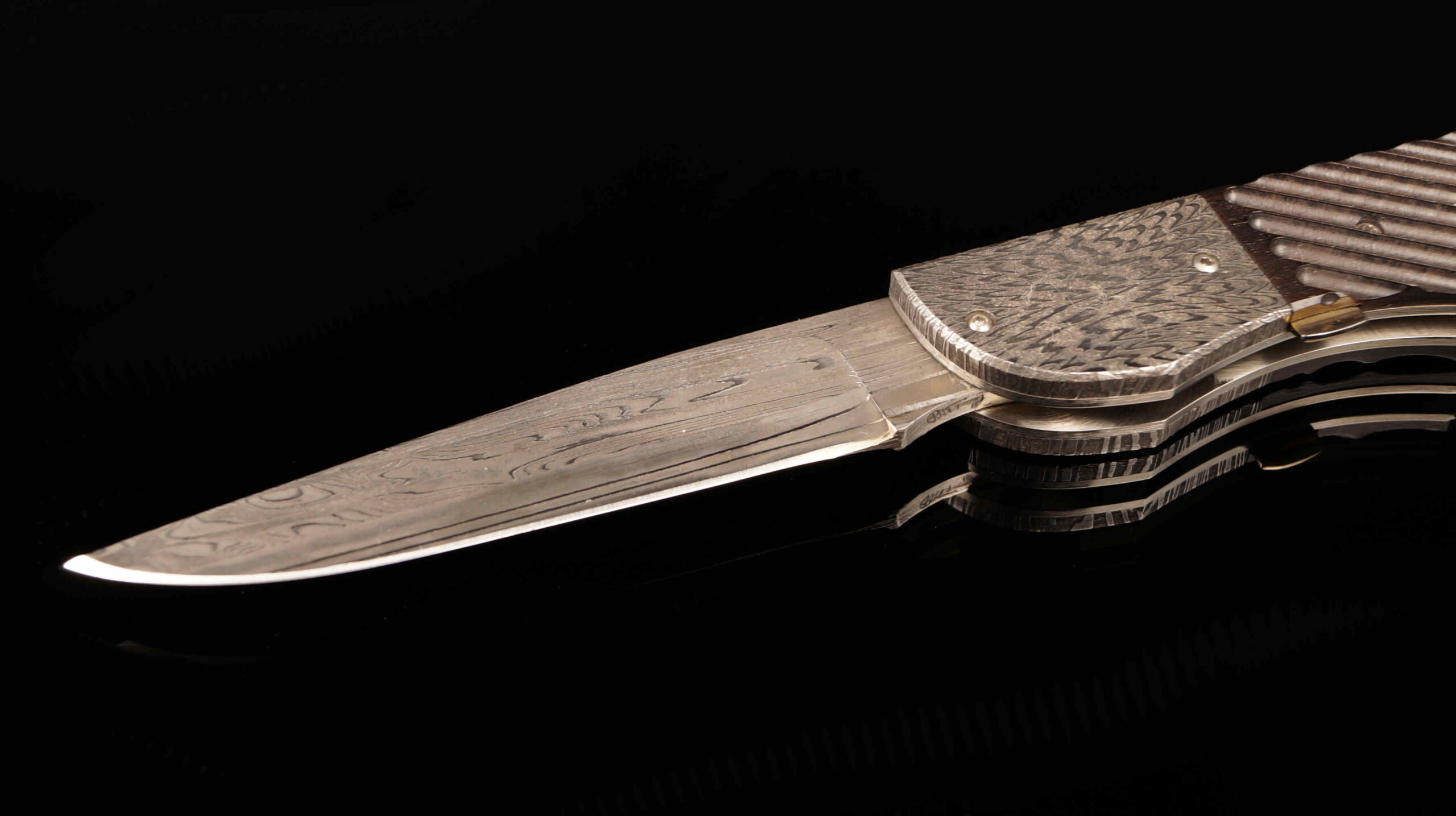 Ralph Turnbull Custom Damascus Button-Lock Automatic Folder - Image 4